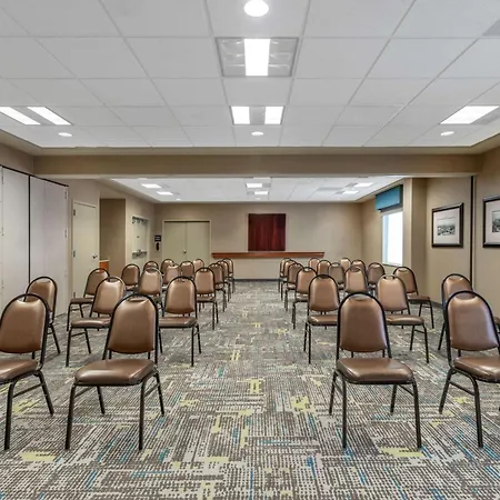 Hampton Inn & Suites Minneapolis St. Paul Airport - Mall Of America