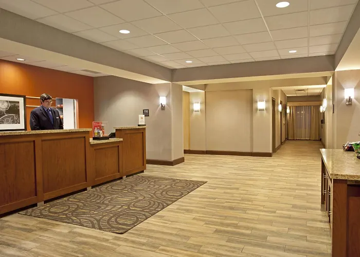 Hampton & Minneapolis St. Paul Airport - Mall Of America Hotel