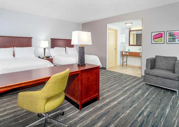 Hampton & Minneapolis St. Paul Airport - Mall Of America 3*