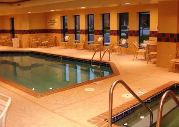 Hampton & Minneapolis St. Paul Airport - Mall Of America Hotel 3*