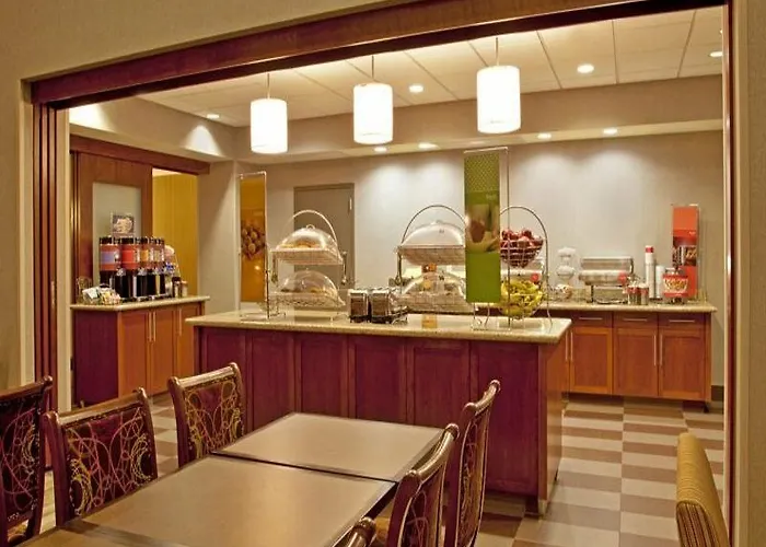 Hotel Hampton & Minneapolis St. Paul Airport - Mall Of America 3*