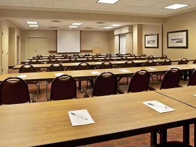 Hampton & Minneapolis St. Paul Airport - Mall Of America Hotel 3*